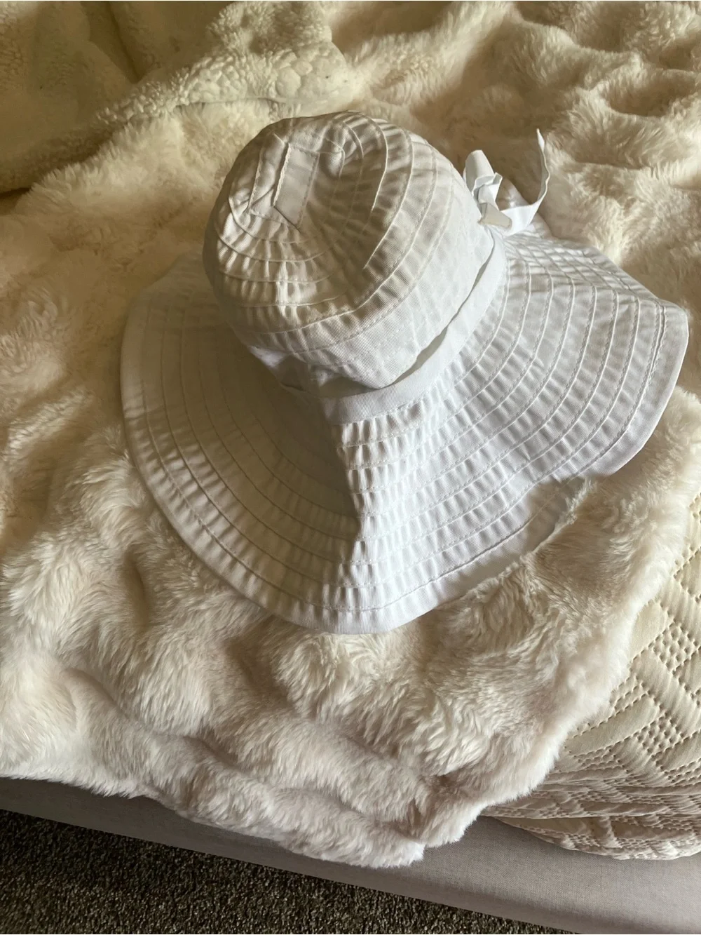 San Diego Hat Company White Wide-Brim Sun Hat with Bow